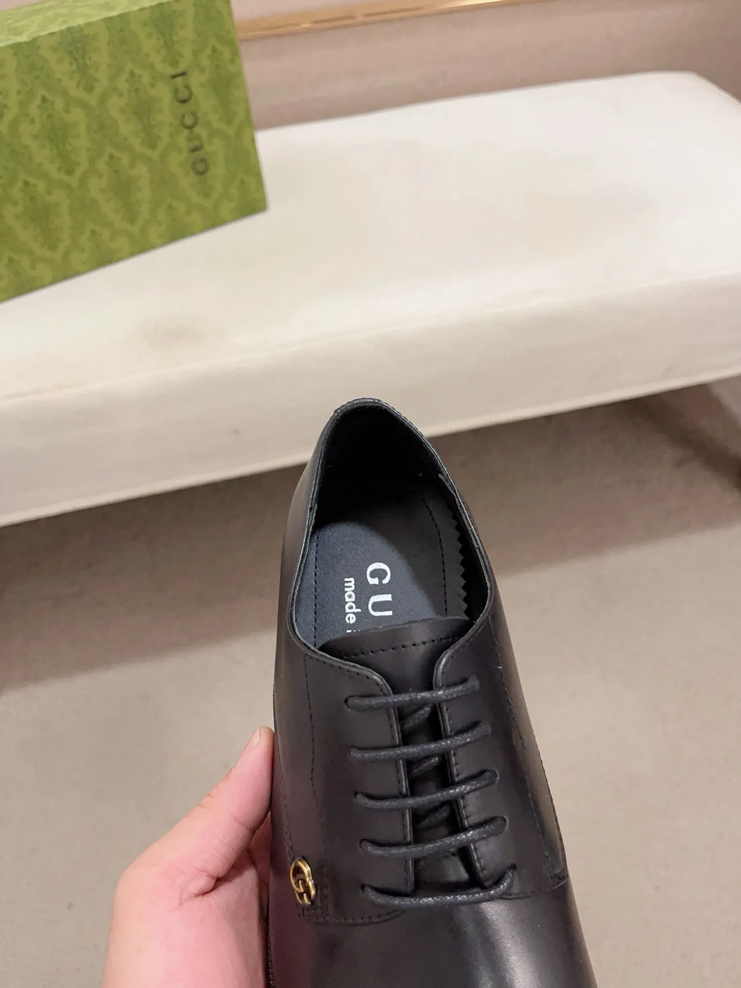 Men's shoes 💰: 520💰 (GUCCI) new series ss hot new products 💢 💠 Casual leather shoes 👞, first layer of cowhide, upper hardware buckles and logo on the sides of the shoe, brand logo on the insole and sole 💠 💎Upper: 100% cowhide 💎Inner: cowhide/100% 💎Feet: cowhide/100% 💎Sole: rubber/100% 💎SIZE: 38 39 40 41 42 43 44 Can be customized 45